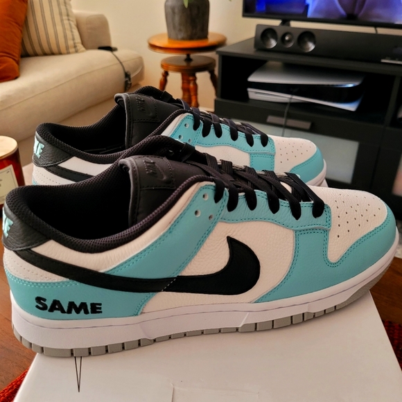 Meet your Posher, Goodwin - Picture 1 of 1